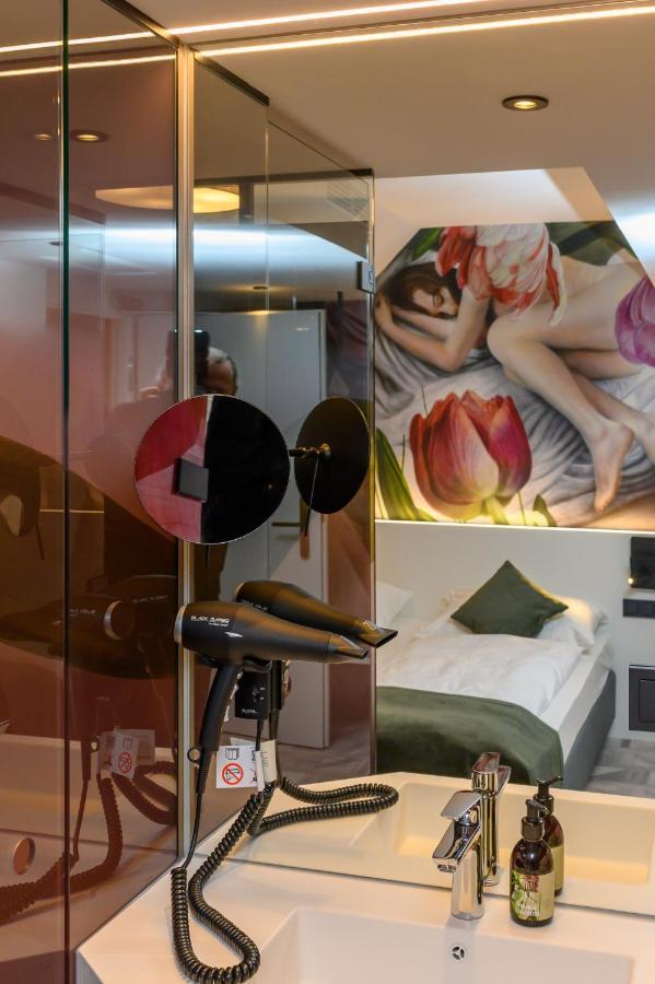 Art-Inn Design Self-Check-In-Hotel ลินซ์ ภายนอก รูปภาพ
